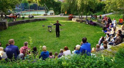 Zaubershow im Kleistpark Berlin Schöneberg mit Zauberlehrer Jan Gerken